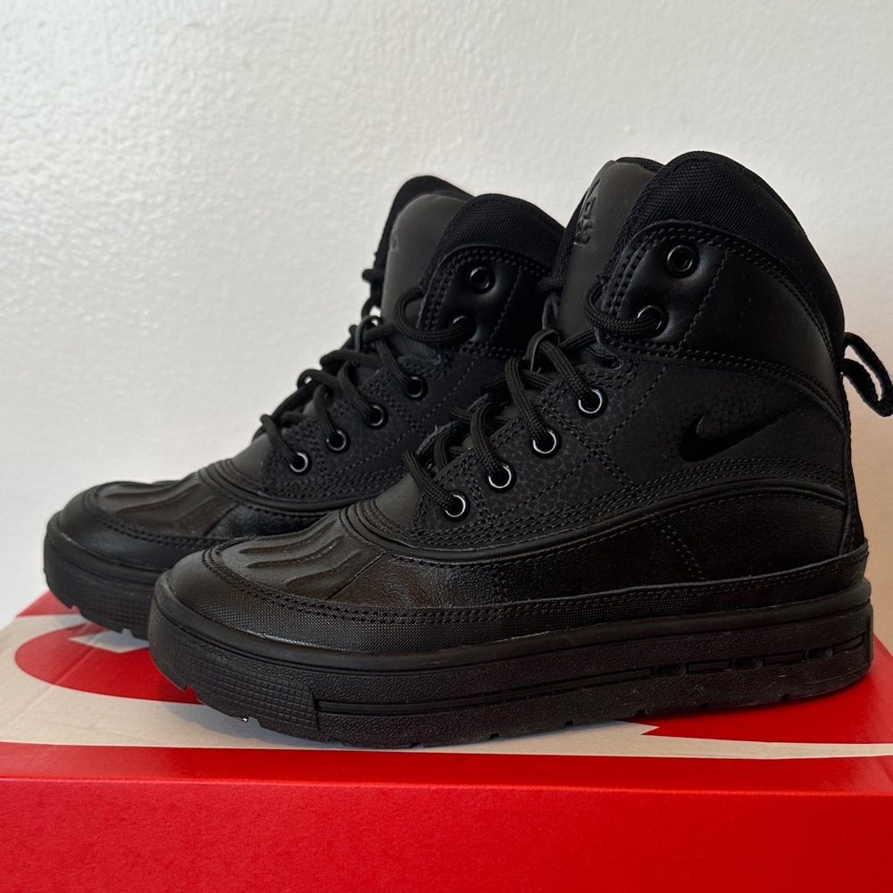 Nike Woodside 2 High Boots